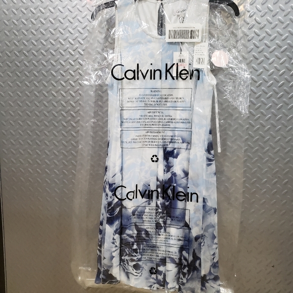 NWT CALVIN KLEIN New Collection Printed Pleated Shift Dress(10) - Picture 9 of 9